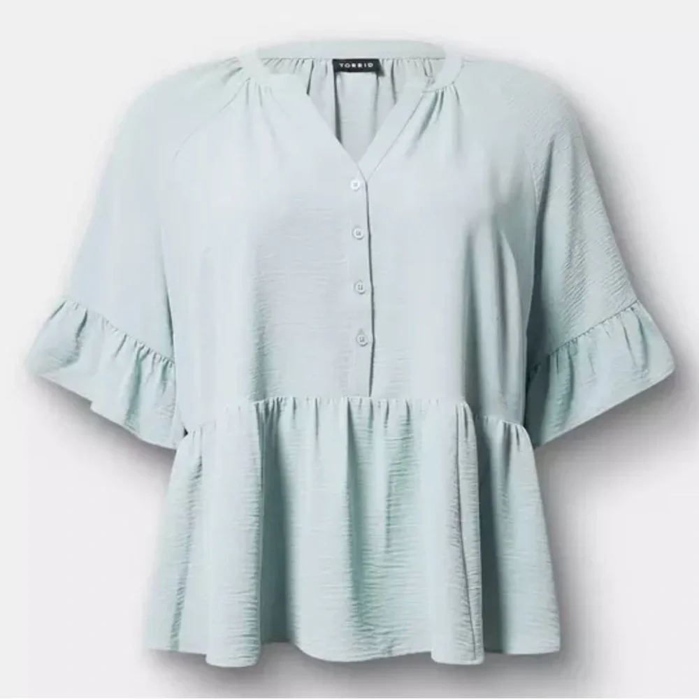 Torrid Raglan Ruffle Peplum Top - Picture 7 of 10